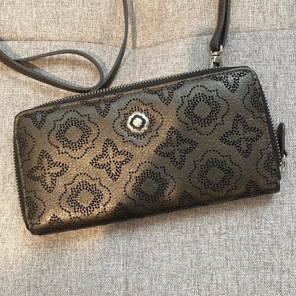 New Brighton clutch Crossbody bag - Picture 1 of 3